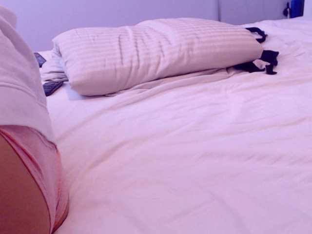 Vysílací screenshoty EliseTyler