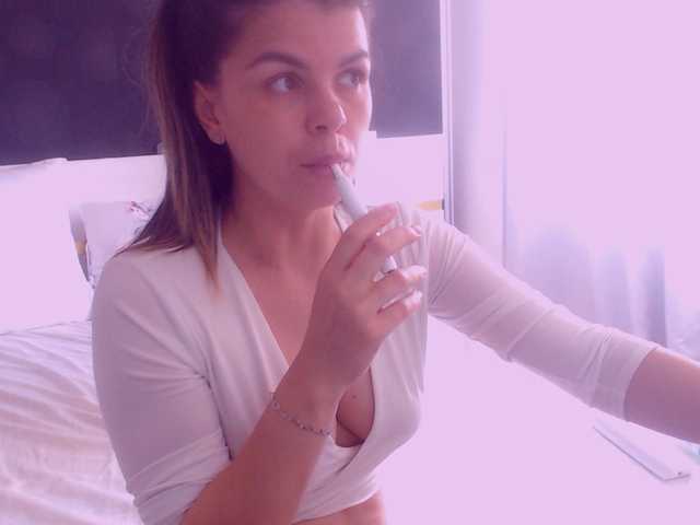 Vysílací screenshoty EliseTyler