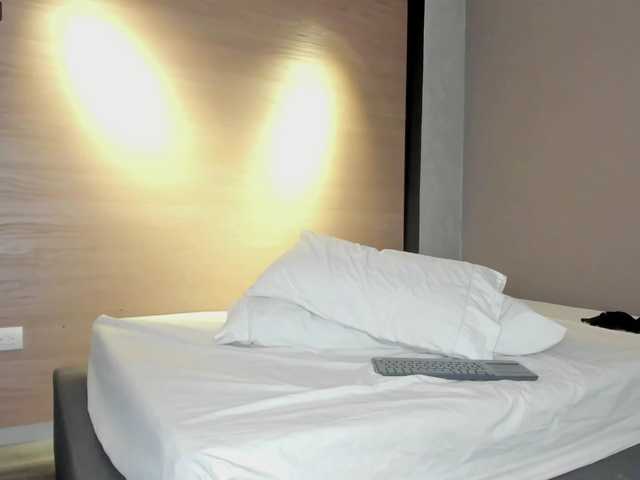 Vysílací screenshoty Ellymonroe