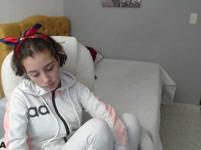 Vysílací screenshoty Emily-Up