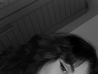 Erotický videochat Emyli-rousse-