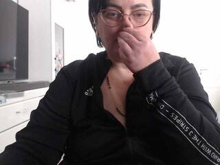 Erotický videochat Emyllywhite