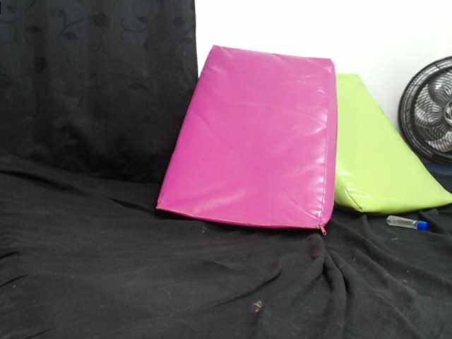 Vysílací screenshoty EMYYLI