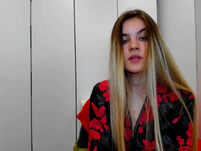 Fotky evalovia69 Hello Guys welcome to my room, #cum see how a good show look like with a #fit #horny # latina girl