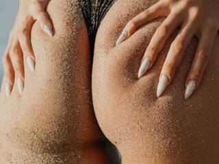 Erotický videochat Evelynne---Lisa