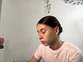 Erotický videochat EvonneHeally