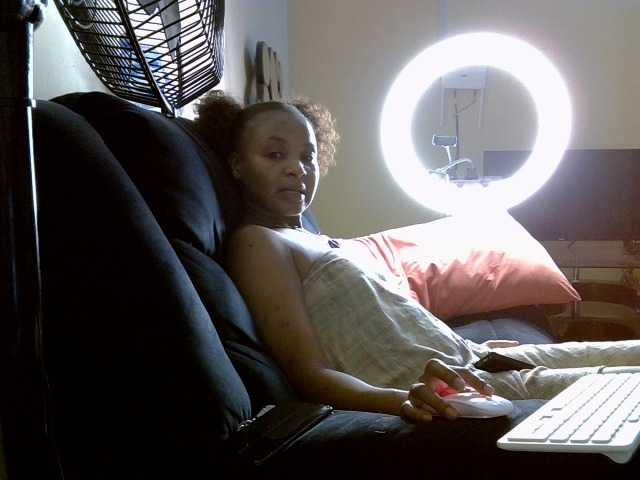 Vysílací screenshoty Faizzah-1