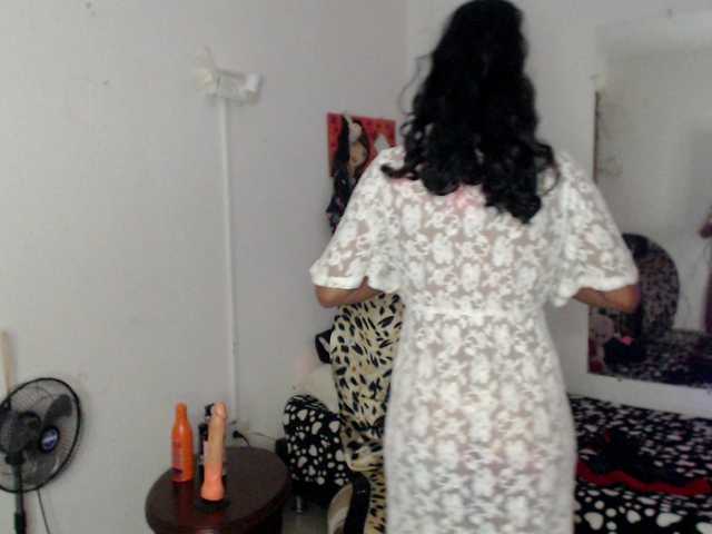 Fotky flacapaola11 If there are more than 10 users in my room I will go to a private show and I will do the best squirt and anal show