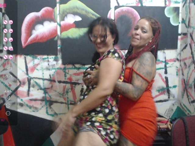 Fotky fresashot99 #lesbiana#latina#control lovense 500tokn por 10minutos,,,250 token squirt inside the mouth #5 slaps for 15 token .20 token lick ass..#the other quicga has enough 250 token