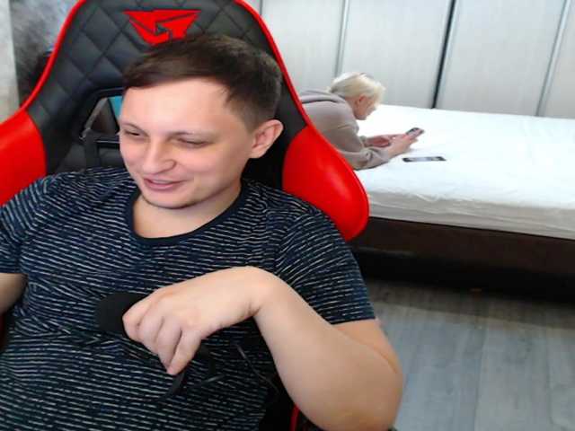 Vysílací screenshoty Friend-of-your-wife-man