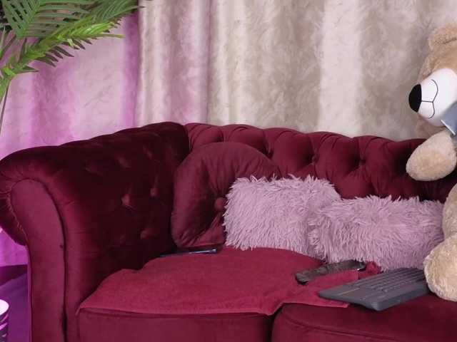 Vysílací screenshoty GloriaMoon