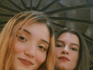 Erotický videochat Glossier-cherry