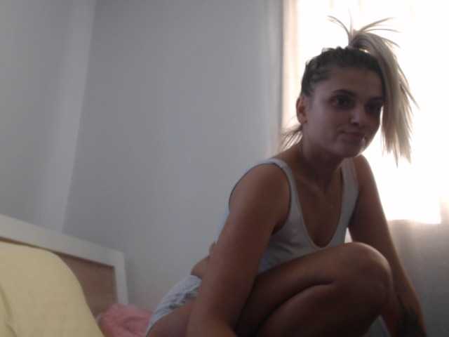 Fotky harlyblue hello guys and girls why not?what you found in my room ?you found lush , ass pussy fingers but you found a frend and a good talk to!#boobs 15 ,pussy 30,finger pussy 44 finger ass55,pm 1 feet 5 and come and discover me !