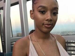 Erotický videochat Hennymare