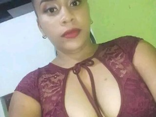 Erotický videochat HiilaryRomero