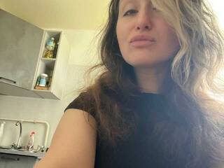 Erotický videochat Hitraya31