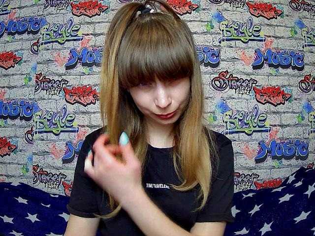 Vysílací screenshoty holly15