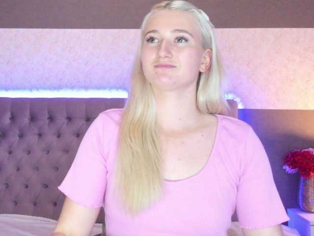 Vysílací screenshoty HollyTaillor