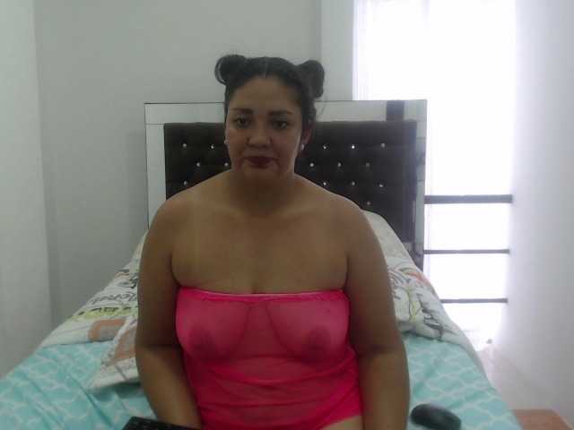 Fotky Honey-Girl-km Hey guys ask me for my hot pictures at goal i play with my wet pussy #latin #dildo #bigtits #deliciuspussy