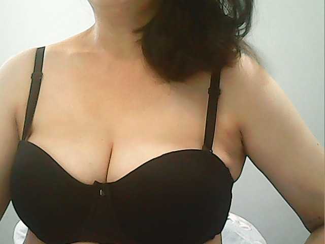 Vysílací screenshoty hotbabyasian