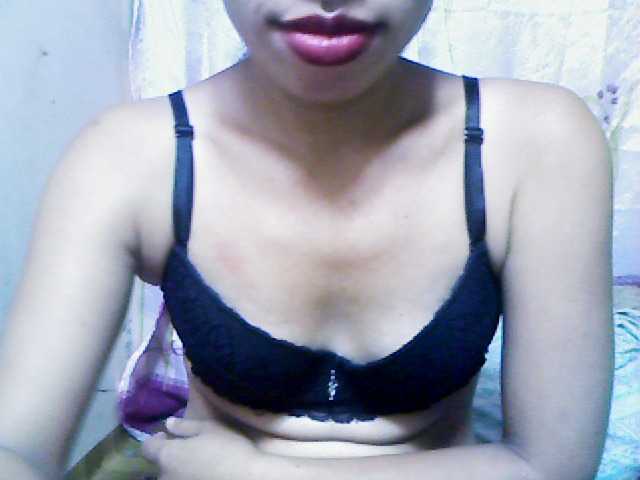 Fotky HotPinayGirl play games and win me as your prize:P