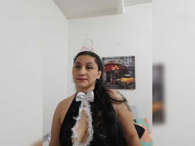 Fotky HotxKarina Hello¡¡¡ latina#play naked for 100 tips#boob for 30# make happy day @total Wanna get me naked? Take me to Private chat and im all yours @sofar @remain Wanna get me naked? Take me to Private chat and im all yours @latina @squirt