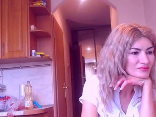 Fotky HotZlata555 Qwerty57812: I collect on lovens. A chest of 100 tokens, an ass of 50 tokens, an inscription of 200 tokens, all naked 350 tokens. Your private fantasies