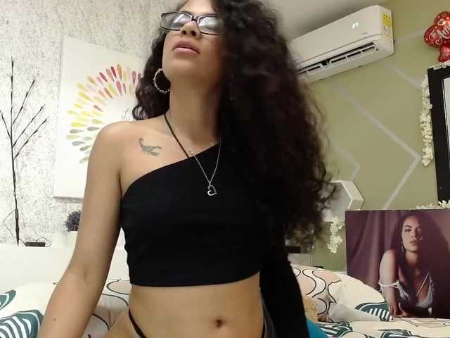 Fotky JazminThomas Hi my lovers, today 50% OFF my social media♥♥ do u wanna make me cum? , my wet pussy its ready for u,@goal im gonna fingering my pretty pussy and give u a real cum mmm… lets go baby #CAM2CAMPRIME