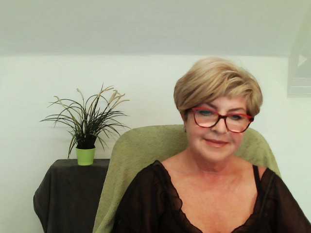 Vysílací screenshoty julieamberx
