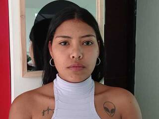 Erotický videochat July-moore