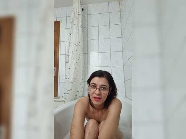 Vysílací screenshoty julya-hot