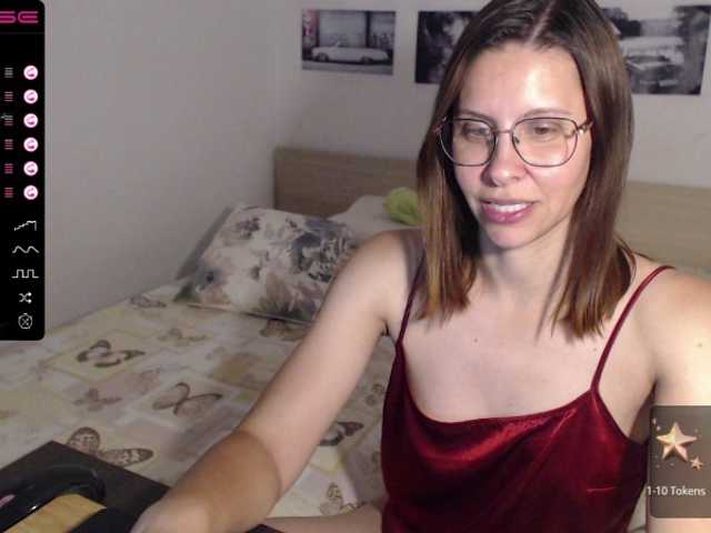 Fotky JustMeXY7 LOVENSE ON, tits -100 toks, pussy -150 toks, naked and play -400 toks. Join me! :*