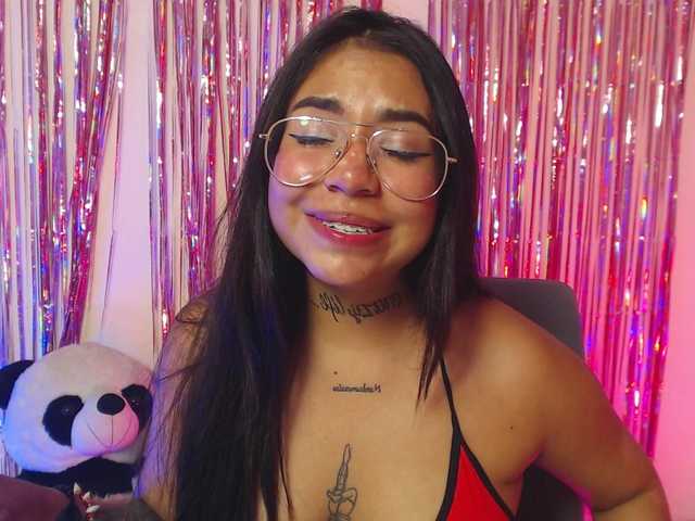 Vysílací screenshoty KateeMoore