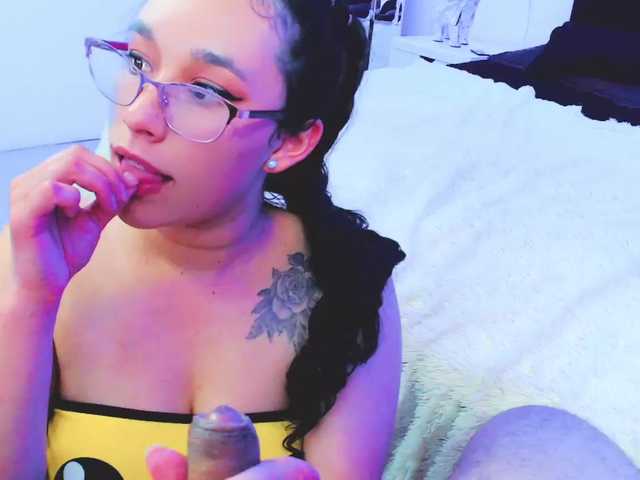 Fotky KATHAPINK-XXX Every 100 deep and rough throat tokns - every 122 tokns fucking tits #tits #creampie #sexy #fingers #dirty #deepthroat
