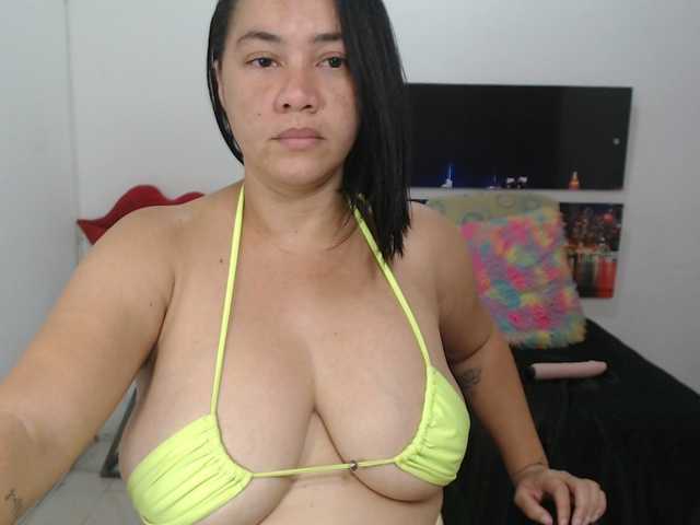 Fotky kattyCurtys BEST BOOBS ONLINE!- BOOBJOB at 300 tips- RIDE at Goal // SHARE CAM IS ON!- PVT IS ON!