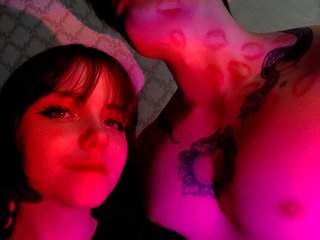 Erotický videochat KawaiiHornyArtists