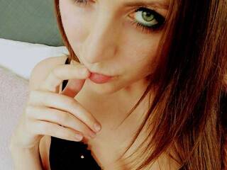 Erotický videochat KehlaniBest