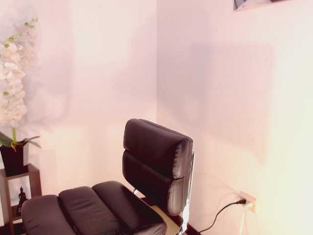 Vysílací screenshoty KendraCole