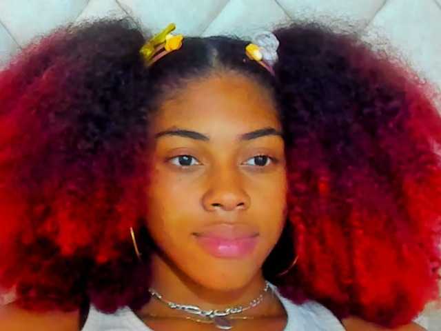 Vysílací screenshoty KhloeVega