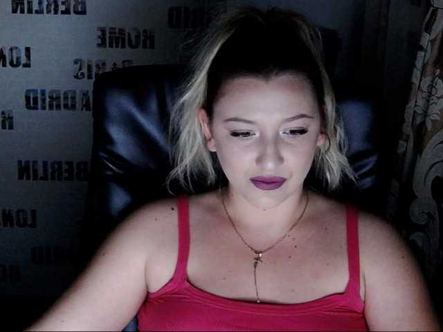 Vysílací screenshoty KinkyAntonia