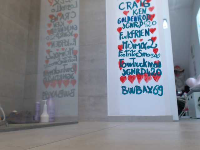 Vysílací screenshoty KinkyMoni