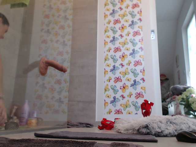 Vysílací screenshoty KinkyMoni