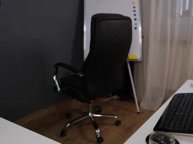 Vysílací screenshoty kinkyofficee