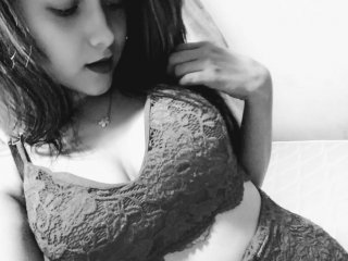 Erotický video chat kittyprettyxx