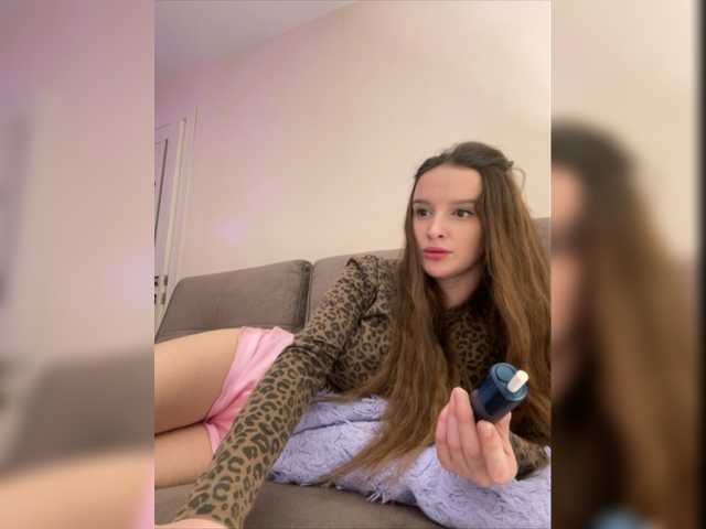 Fotky Kriss-me hello, my name Kristina . I only go to full private. send 50 tkn before private(squirt, dildo only in private). @remain befor show naked!