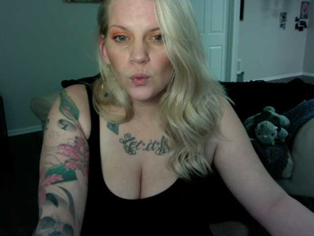 Fotky LadyLandon Hey Guys First Night On!!! Let's have some fun!!!!