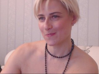 Fotky LadyyMurena Hello guys!Show tits here for 30 tok,hairy pink pussy for 50,all naked -90,hot show in pvt or in group or in pvt