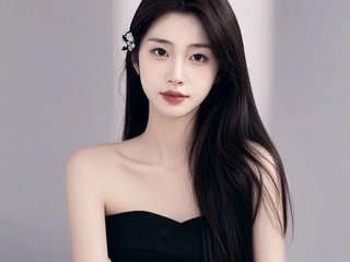 Erotický videochat Lan-mei