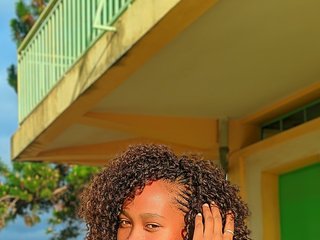 Erotický videochat Larah00