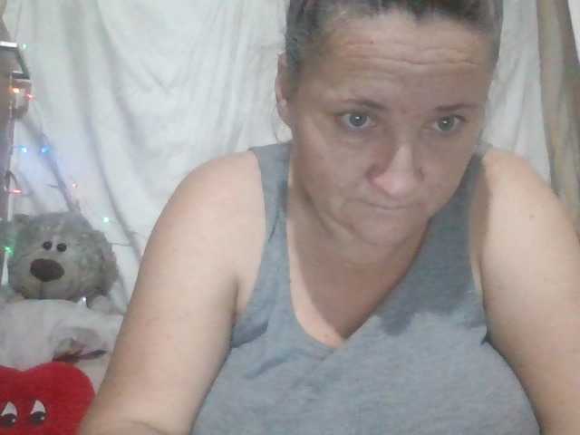 Fotky LaraXXX33 Hello Today my bigg boobs are just 10 tok if u want see more I have menu try it!!